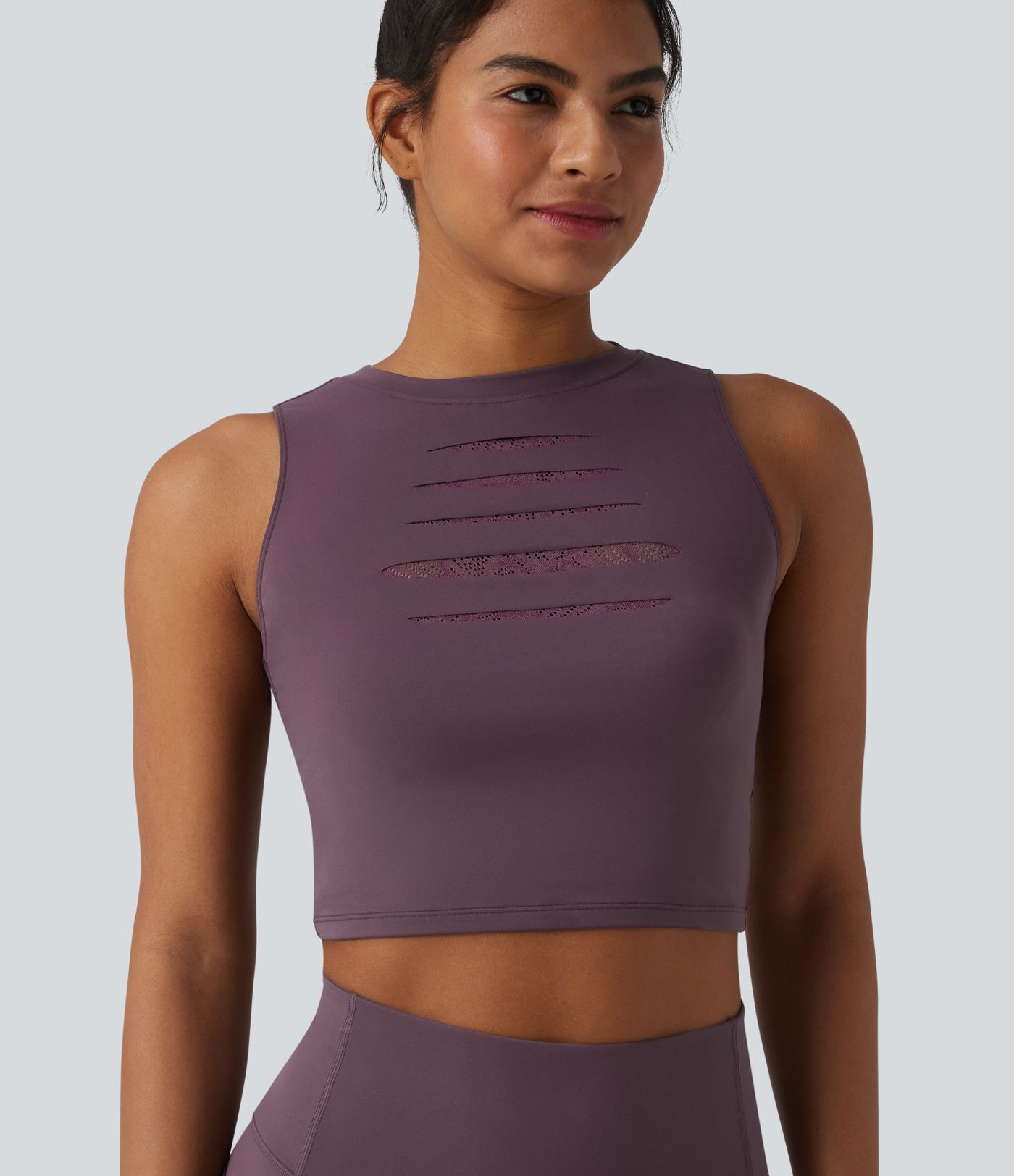 Débardeur yoga court SoftlyZero™ col rond déchiré avec dentelle contrastante - UPF50