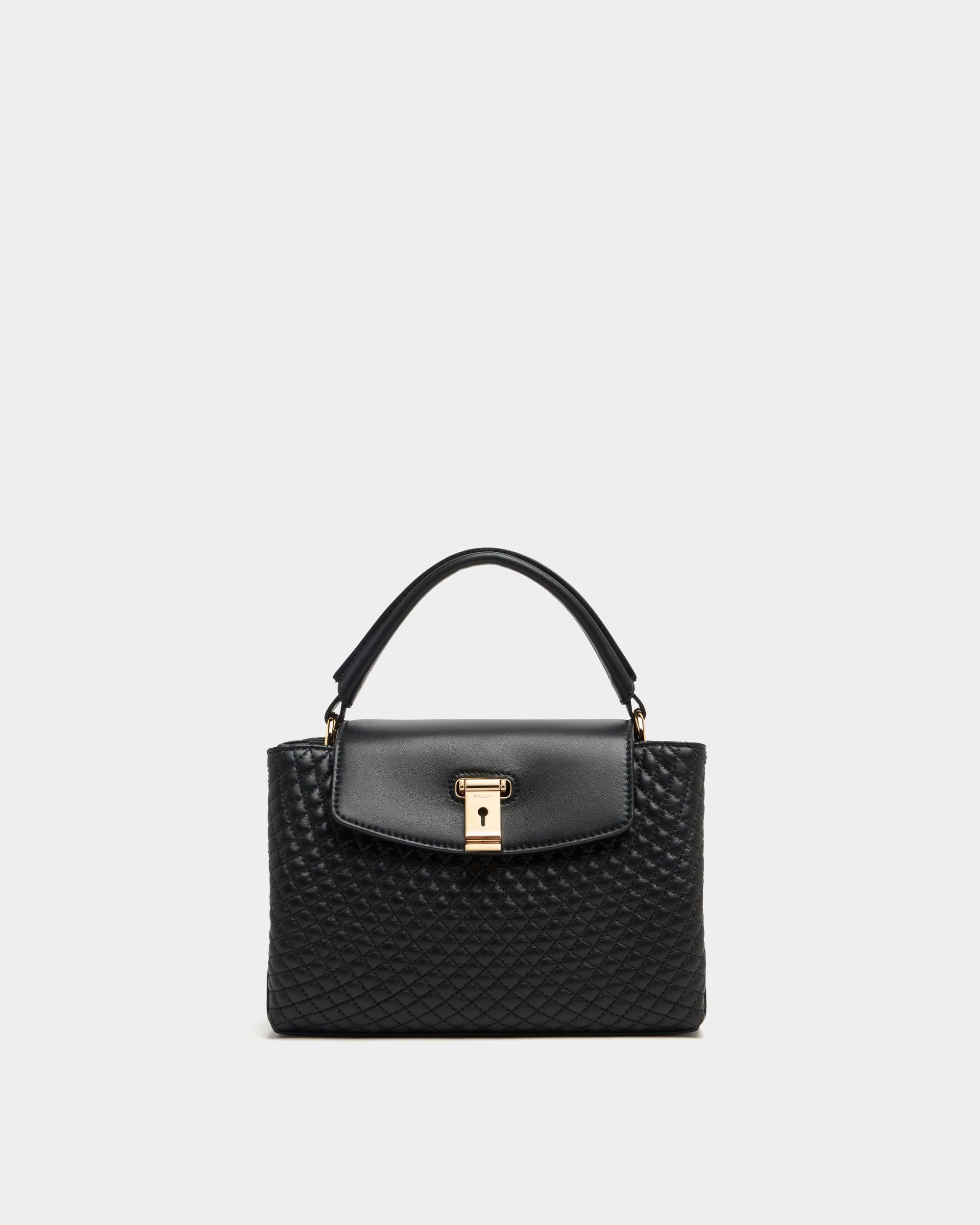 Kleine Henkeltasche Lock Me aus schwarzem, gestepptem Leder