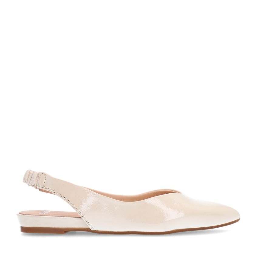 Manfield Off white glanzende leren slingbacks
