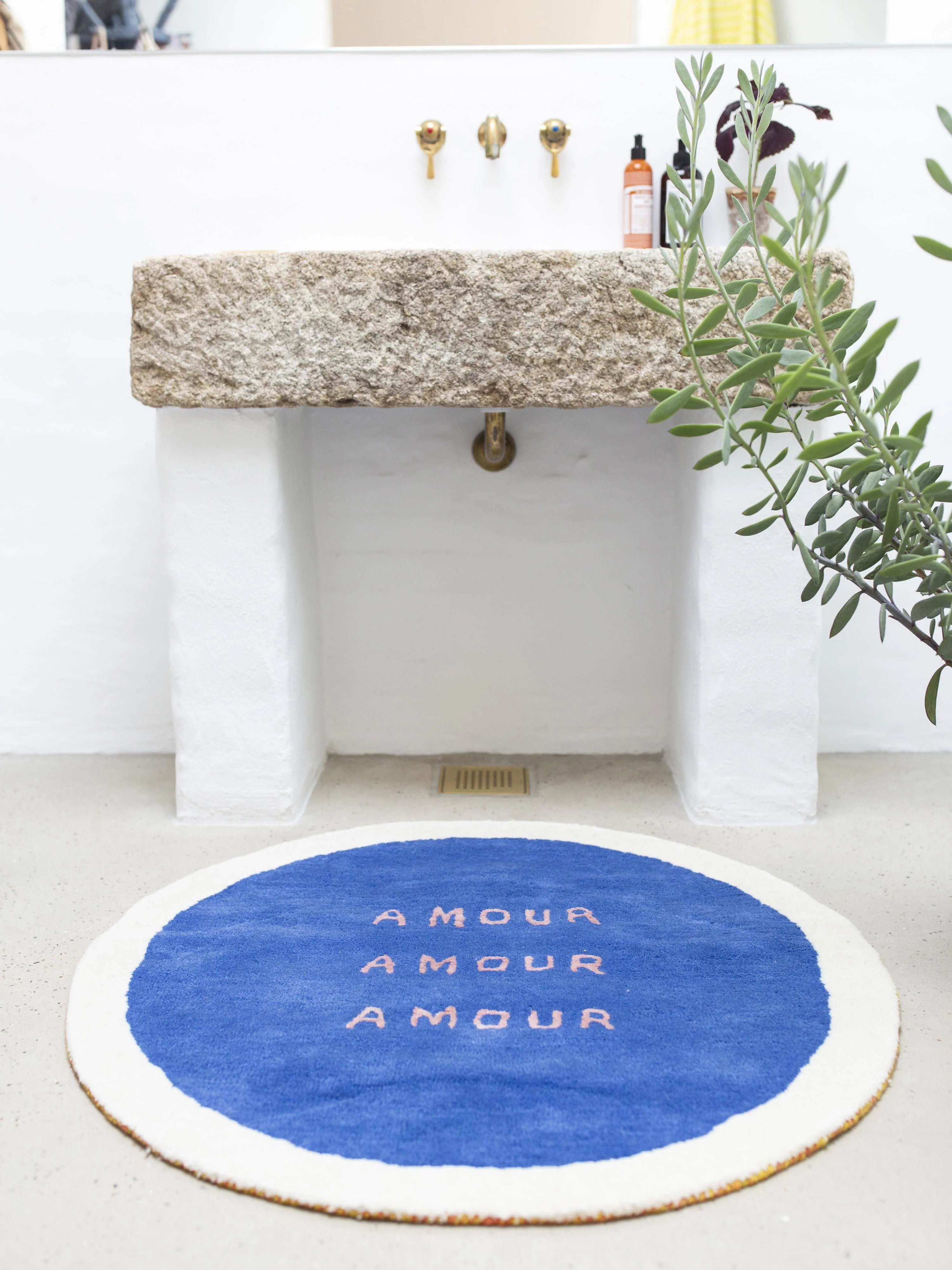 Runder Hochflor-Teppich Amour, handgetuftet