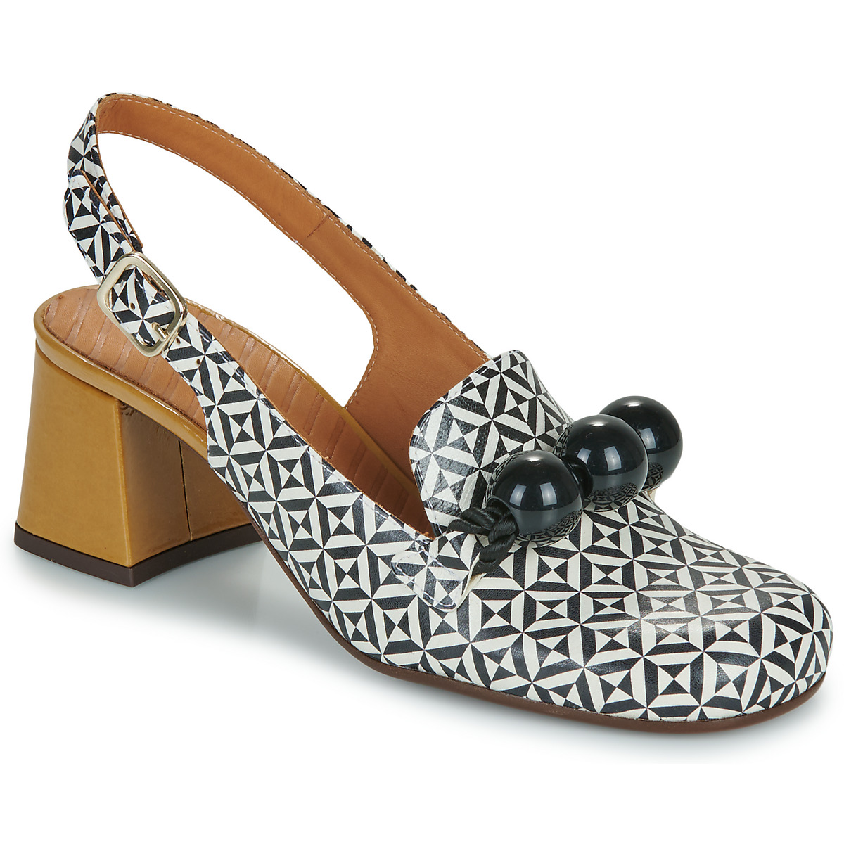 Chie Mihara - MOBY48 - Black / White