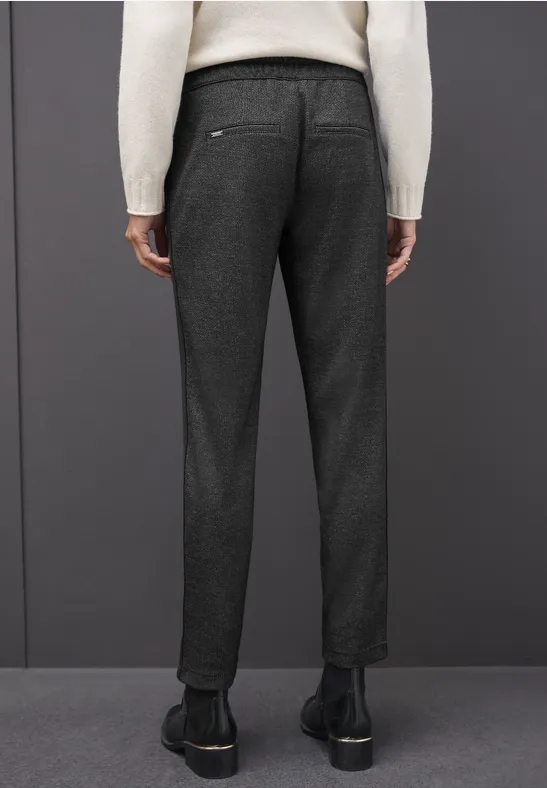 Hose mit Galonstreifen