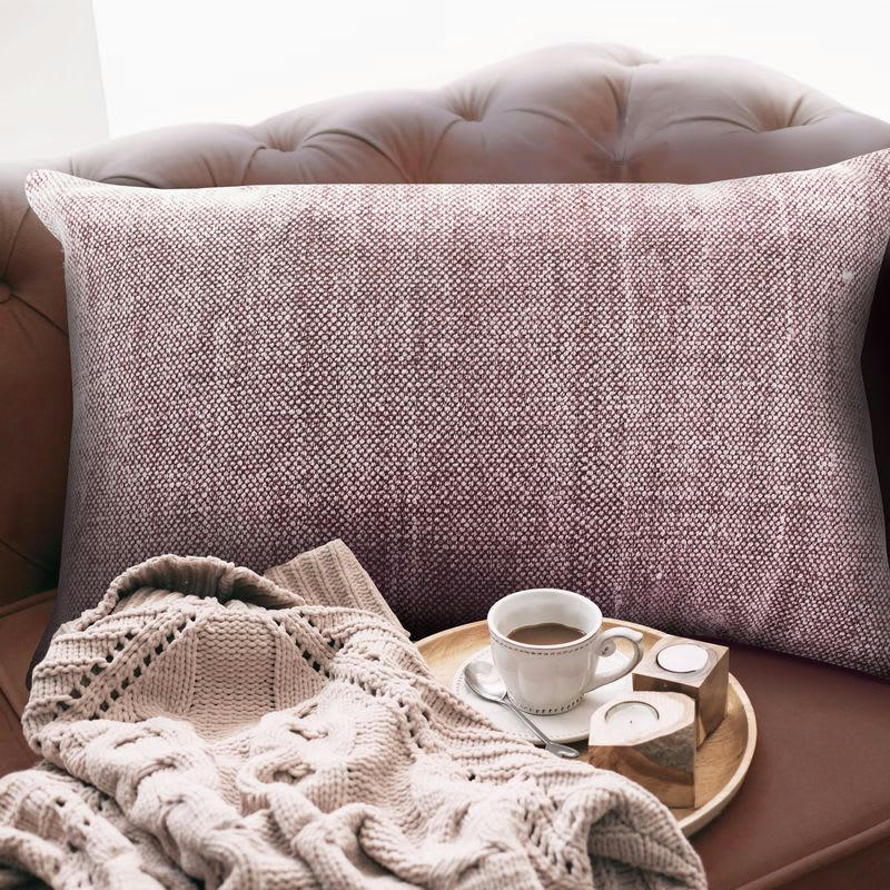 VINTAGE - Coussin effet délavé rose poudré 60x40