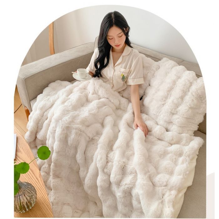 PEACH ACCESSORIES Small Luxurious Faux Fur Chair Blanket (100*160cm) (30in*63in)