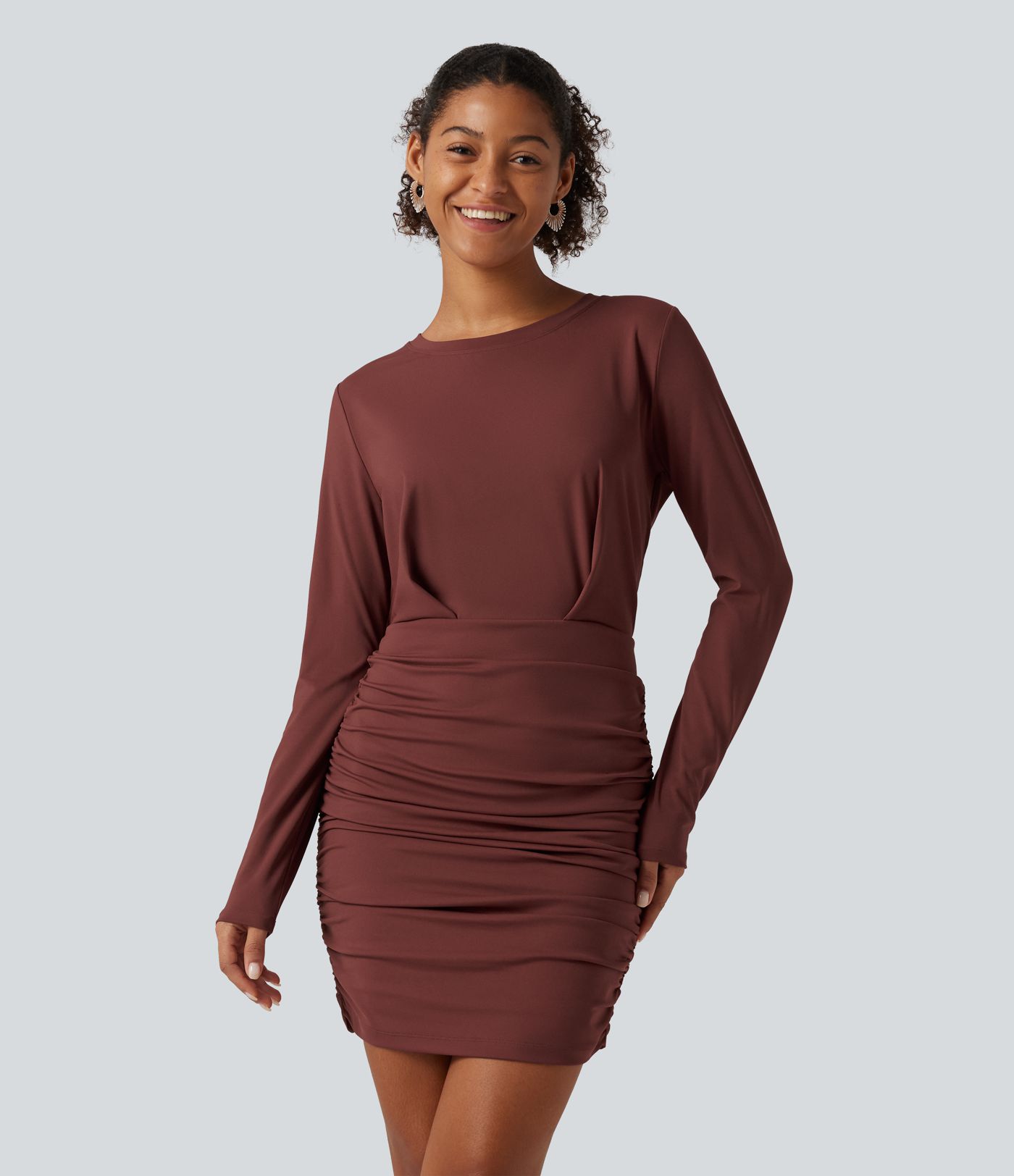 Robe mini moulante de soirée SoftlyZero™ Airy effet frais InstantCool à encolure arrondie, manches longues et fronces