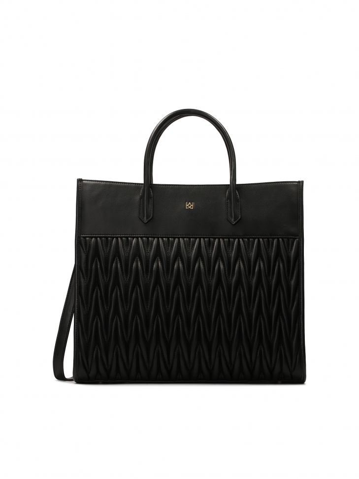 Elegant business handbag with striking quilting