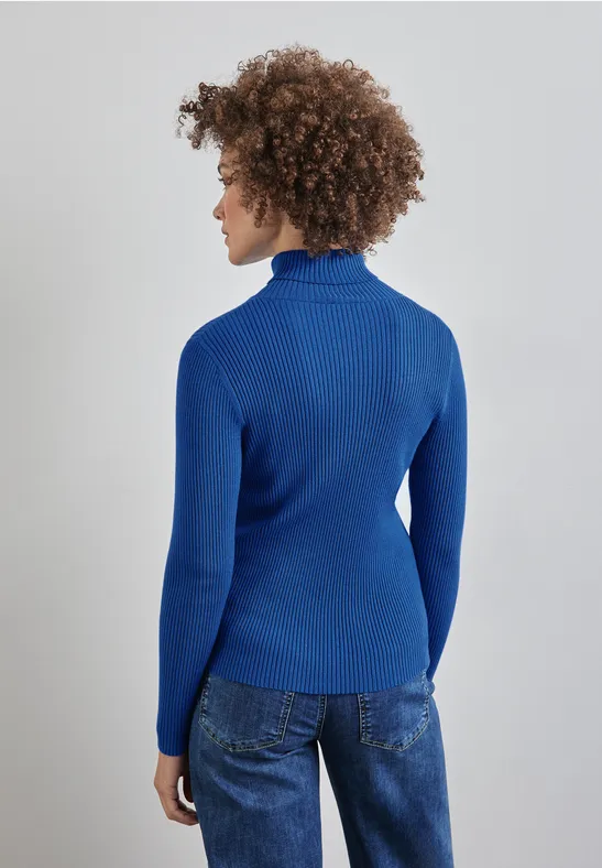 Basic Rollkragen-Pullover