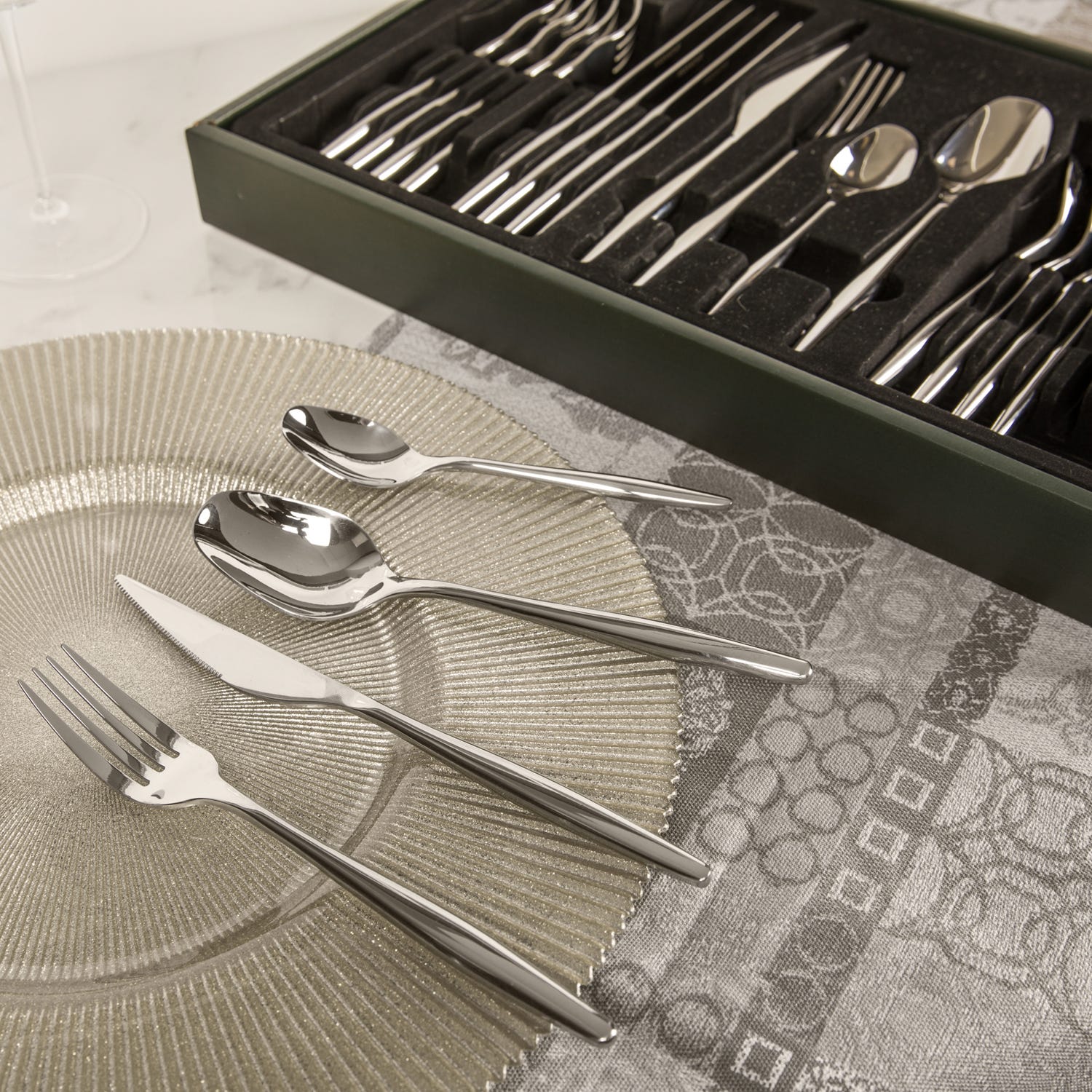 Set posate Gamma da 24 pezzi, in acciaio inox