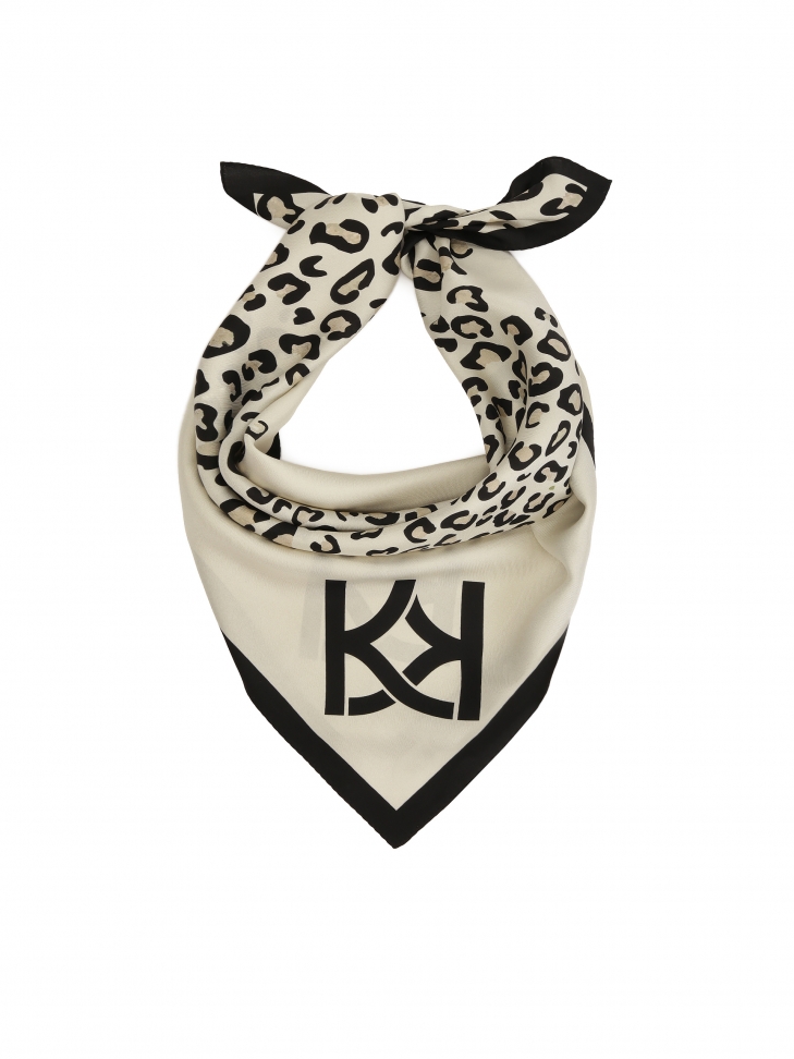 Silk scarf in leopard print
