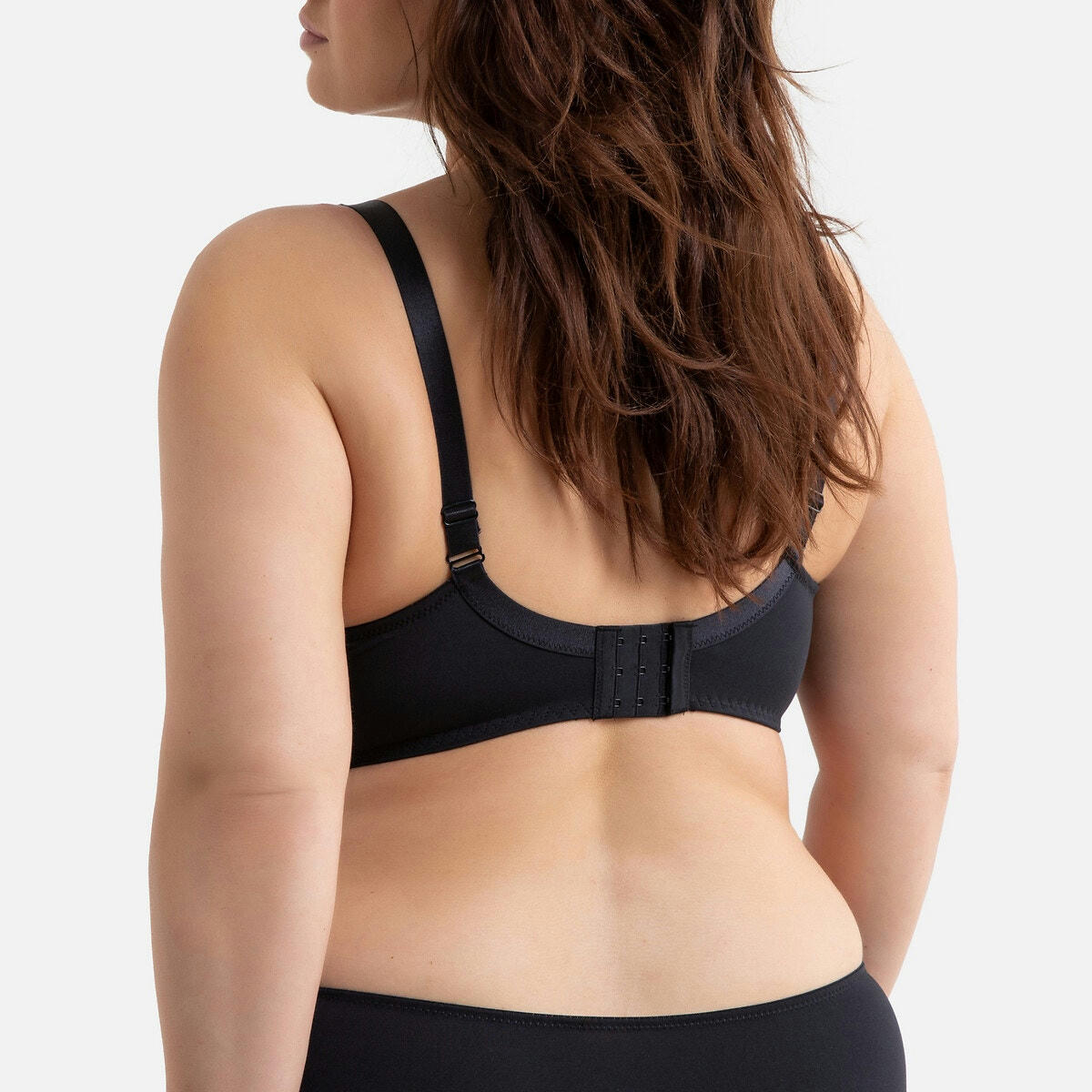 Soutien-gorge emboîtant, détails dentelle
