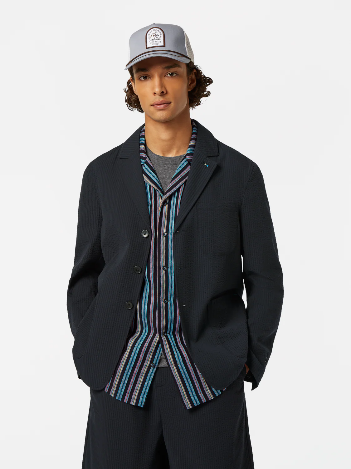 Unconstructed 3-Button Cotton-Blend Seersucker Blazer
