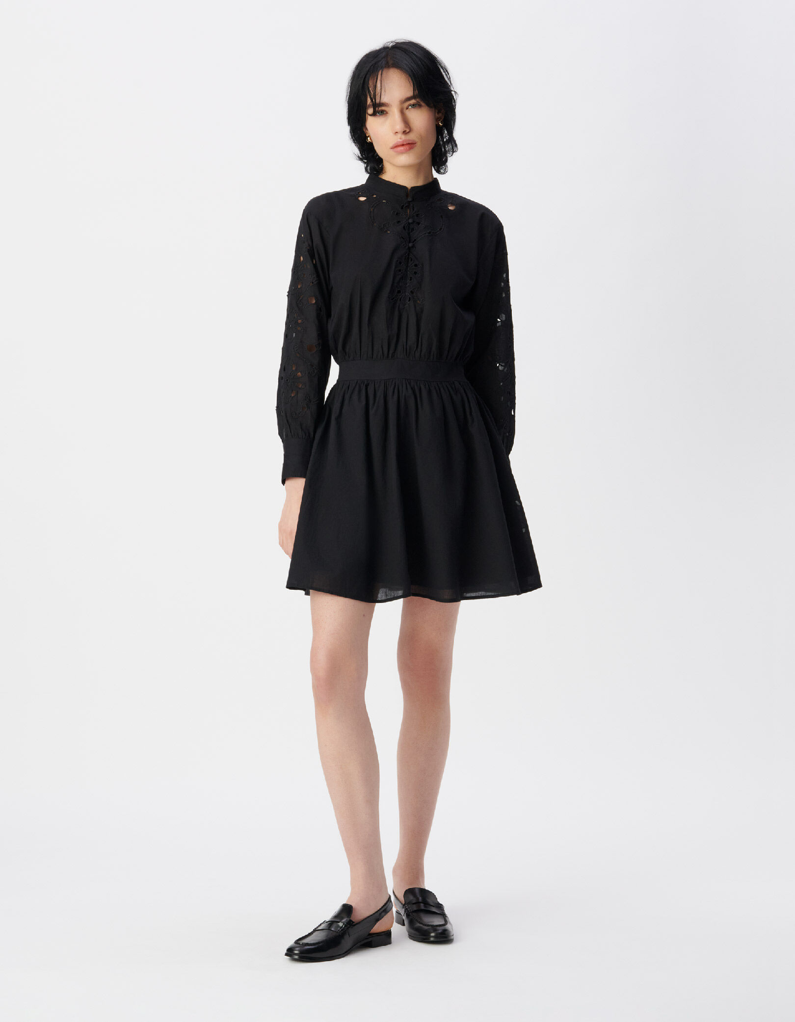 Robe courte noire voile de coton brodé Femme