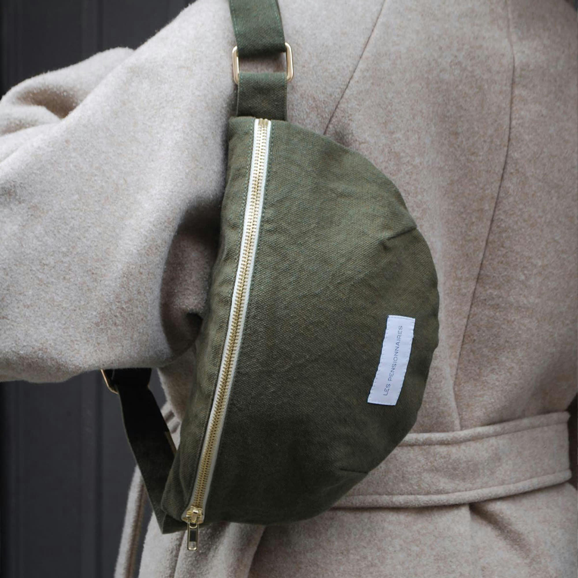 - Sac banane en toile de coton bio vert câpre uni