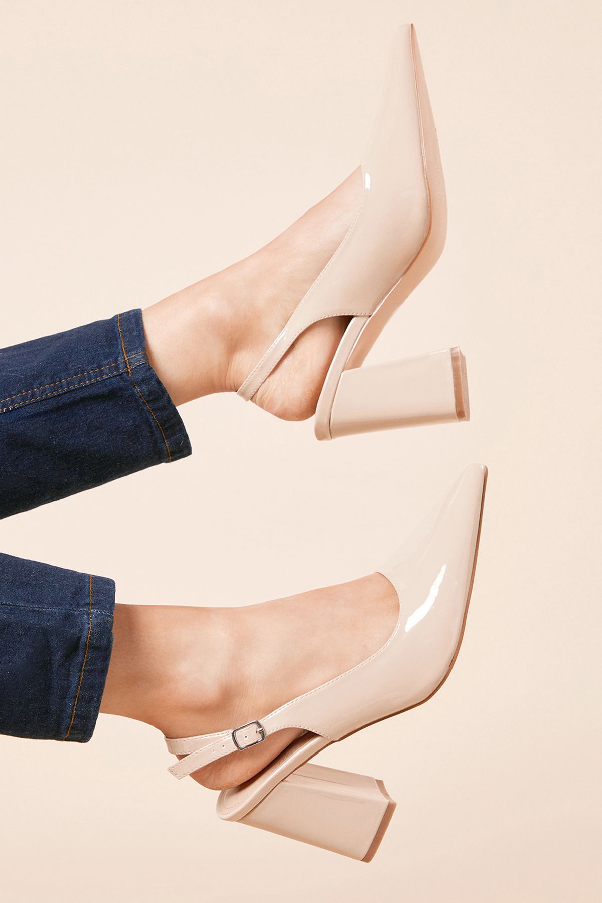 Dorothy Perkins Wide Fit Ellens Pointed High Block Heel Slingback Court Shoes
