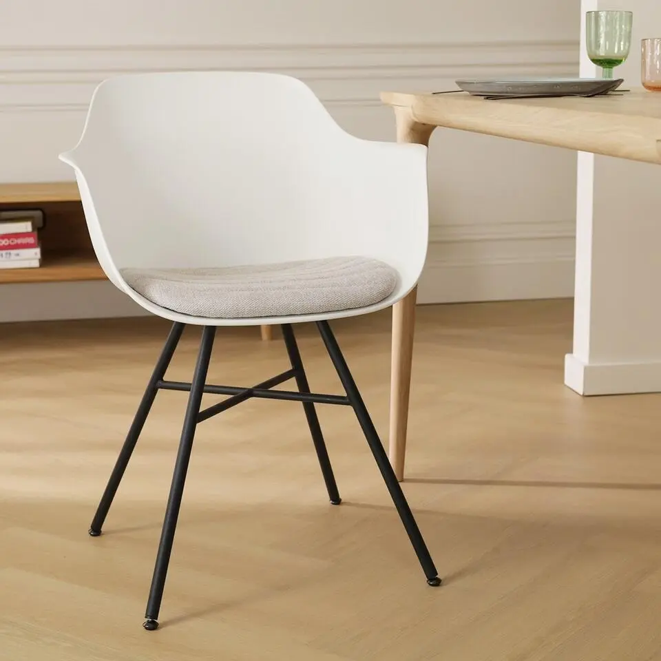 Nolon Noa-Liz Eetkamerstoel Wit - Beige Kussen - Zwarte Poten