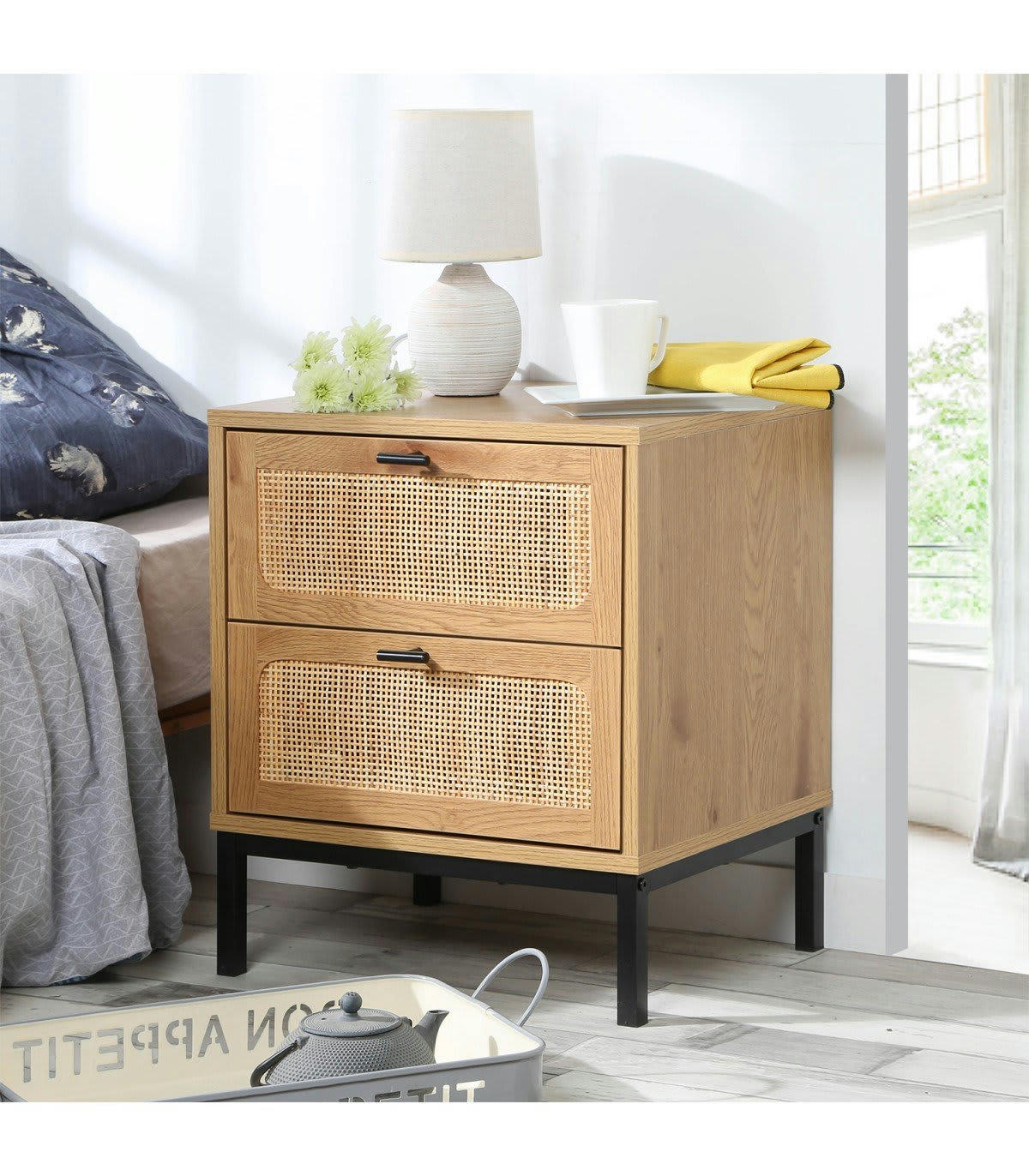 JAYA - Chevet 2 Tiroirs Aspect Chêne avec Cannage Rotin - H51cm