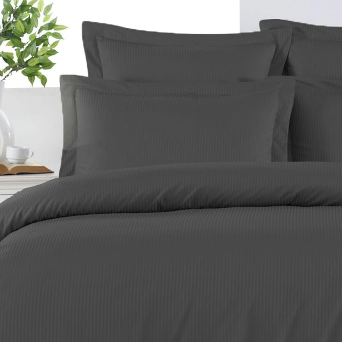 VERSAILLES - Housse de couette rayée réversible en satin Anthracite 240x220 cm
