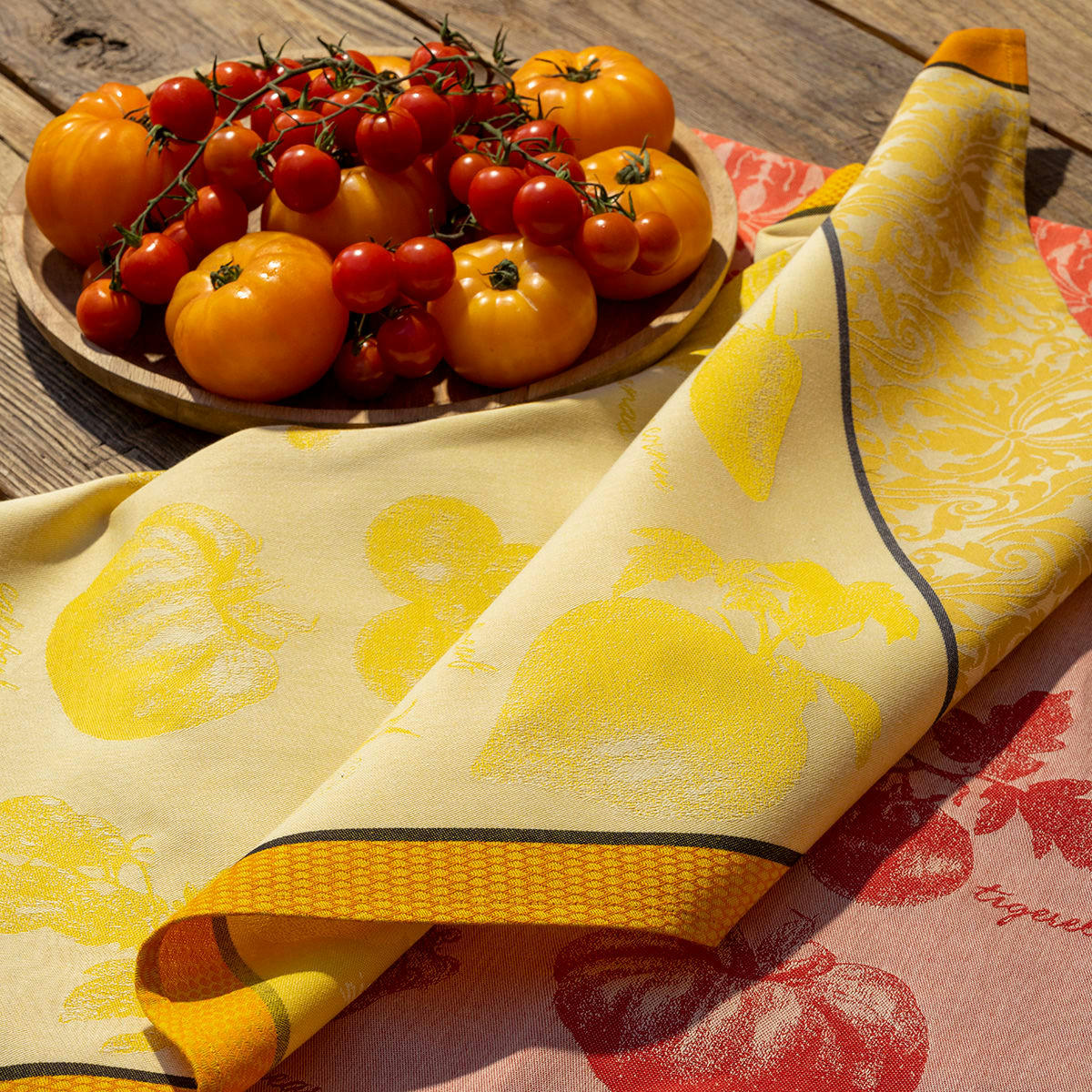 TOMATES - Torchon en coton jaune 60 x 80
