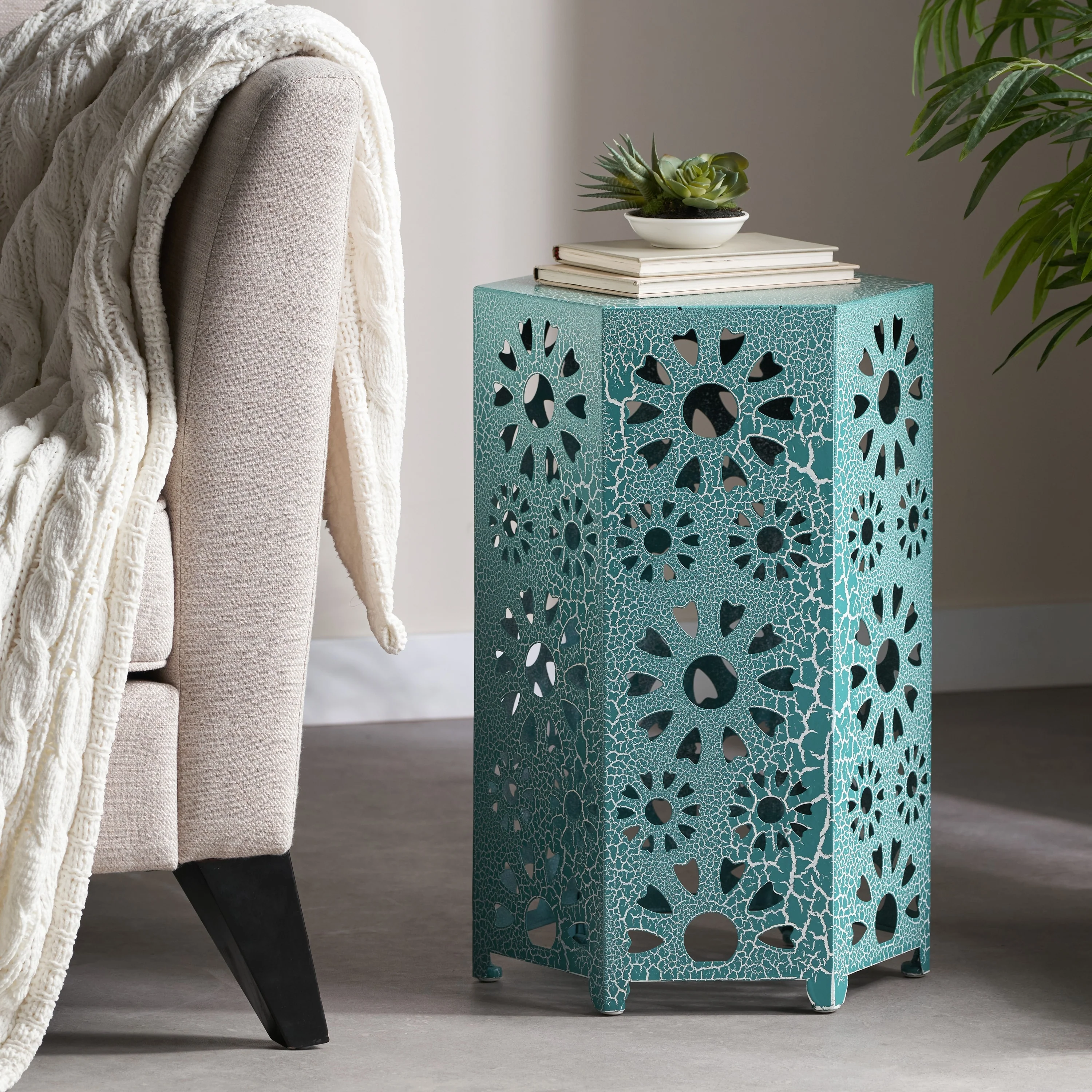 Eliana Outdoor 14-inch Side Table by Christopher Knight Home