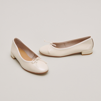 Ballerines à bouts rondsen vernis plissé écru | SALOME