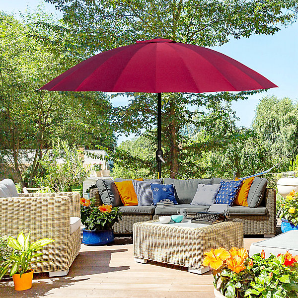 Parasol inclinable rond avec manivelle métal fibre de verre dia. 2,55 m polyester haute densité