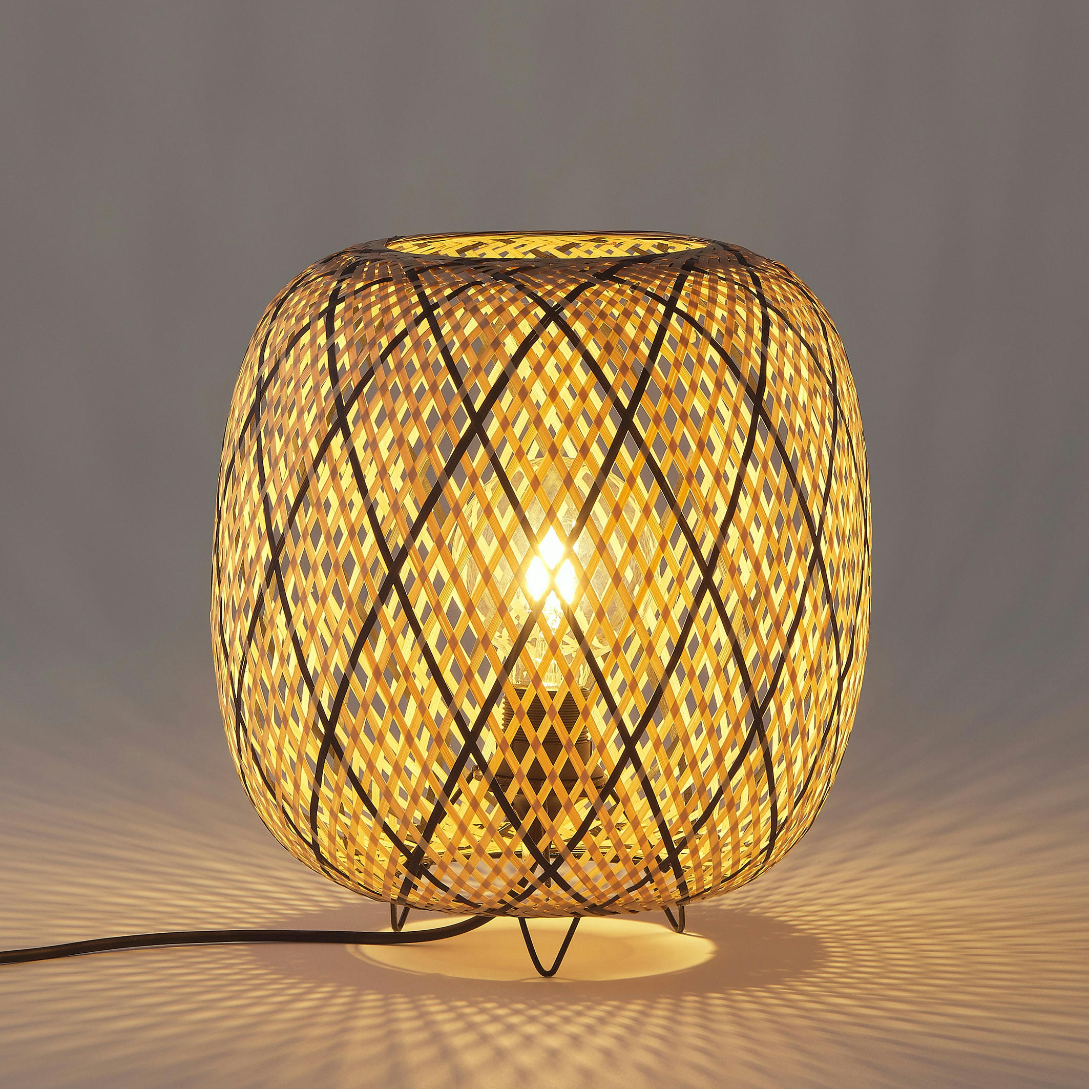 Lampe à poser en bambou, Katia