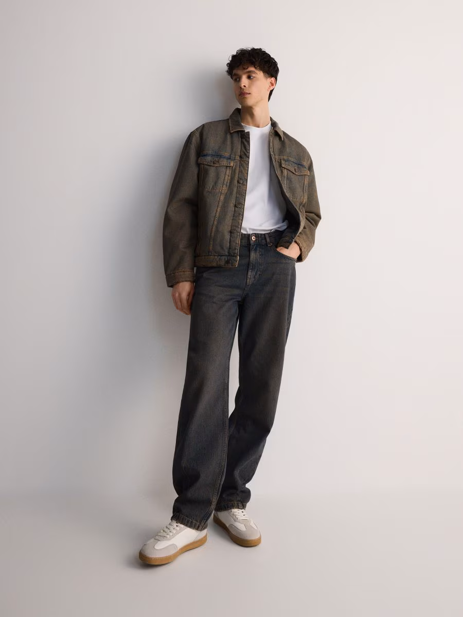 Straight Jeans