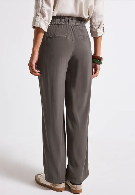 Straight Leg Twill Hose