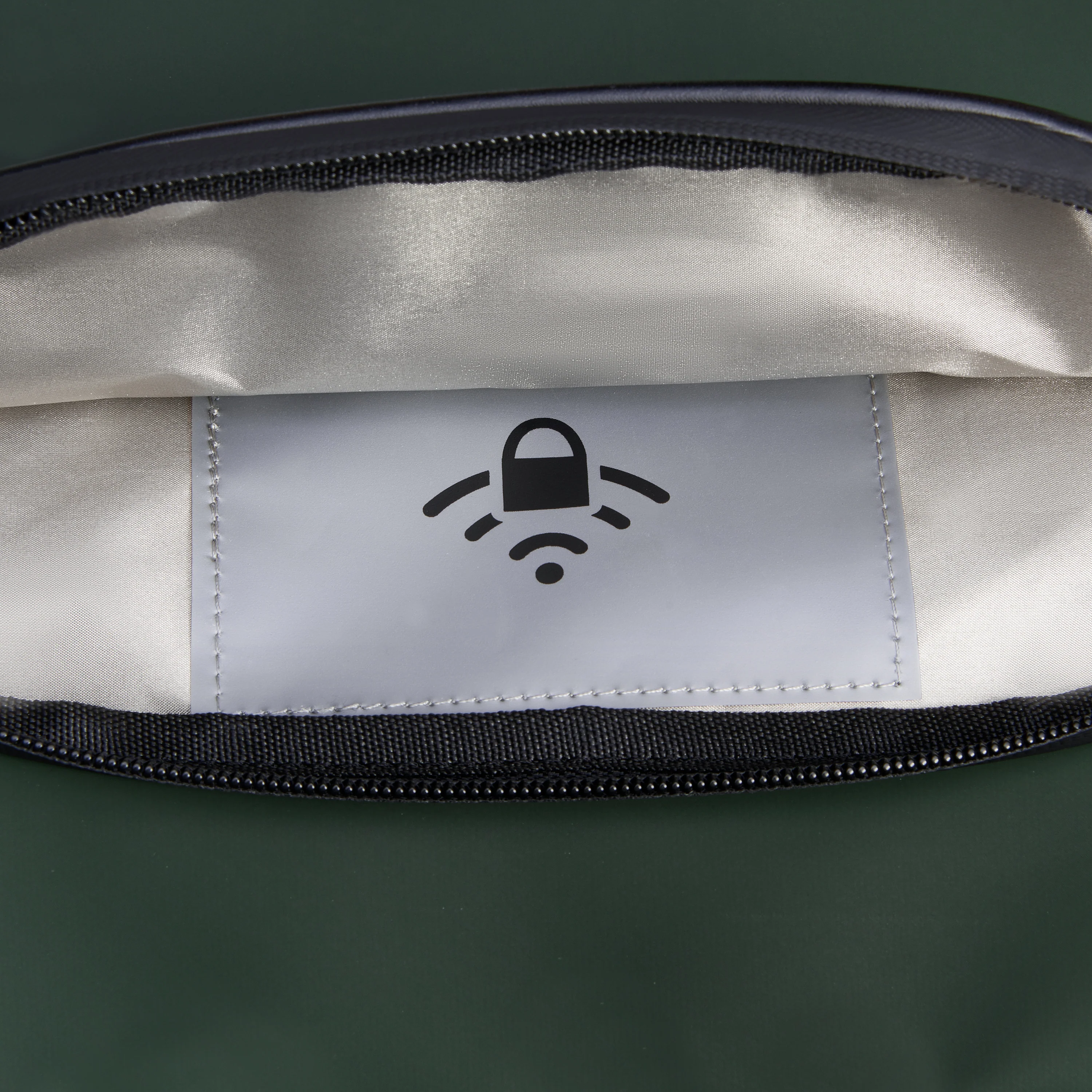 PEUGEOT VOYAGES - Sac Trolley (73cm)