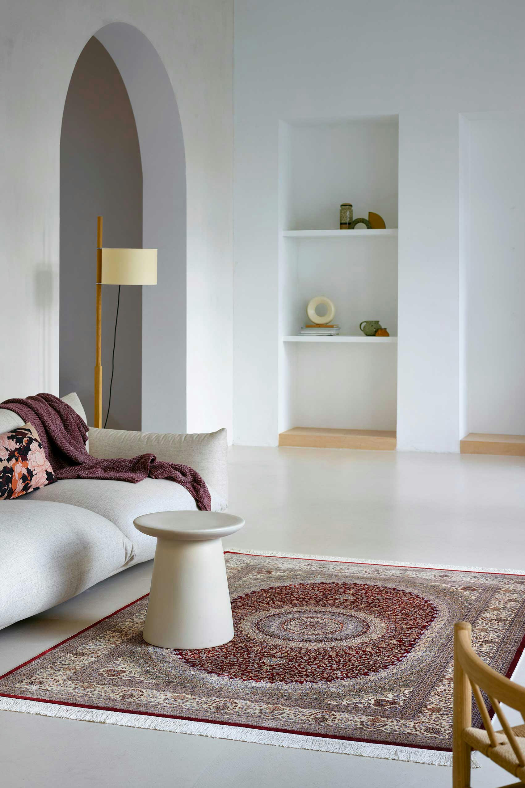 TÄBRIZ - Tapis tissé fin vintage rouge de très grande qualité soyeux 340x250