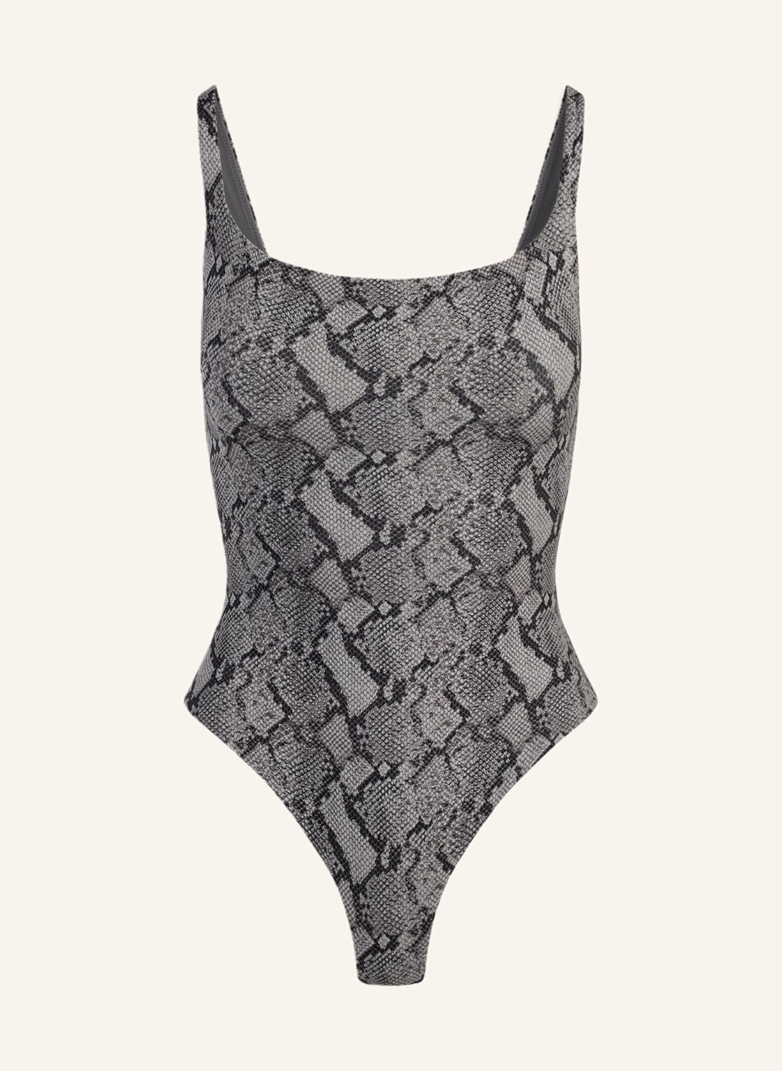 SKIMS String-Body FITS EVERYBODY