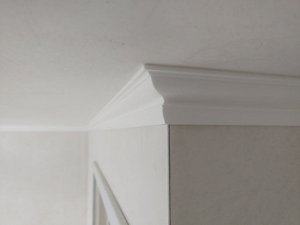 CX148 Corniche plafond Orac Decor - 4,5x3x200cm (h x p x L) - moulure décorative polymère A l'unité