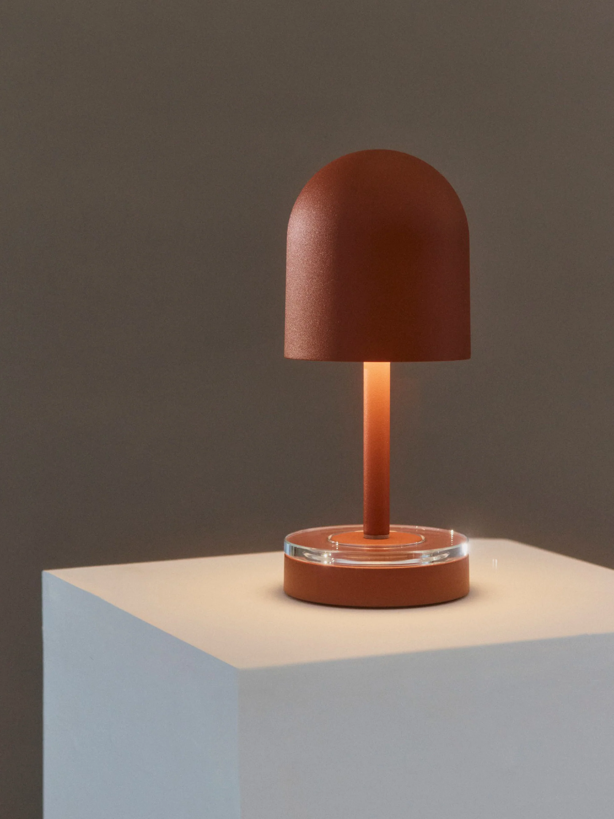 Mobile LED-Außentischlampe Luceo, dimmbar