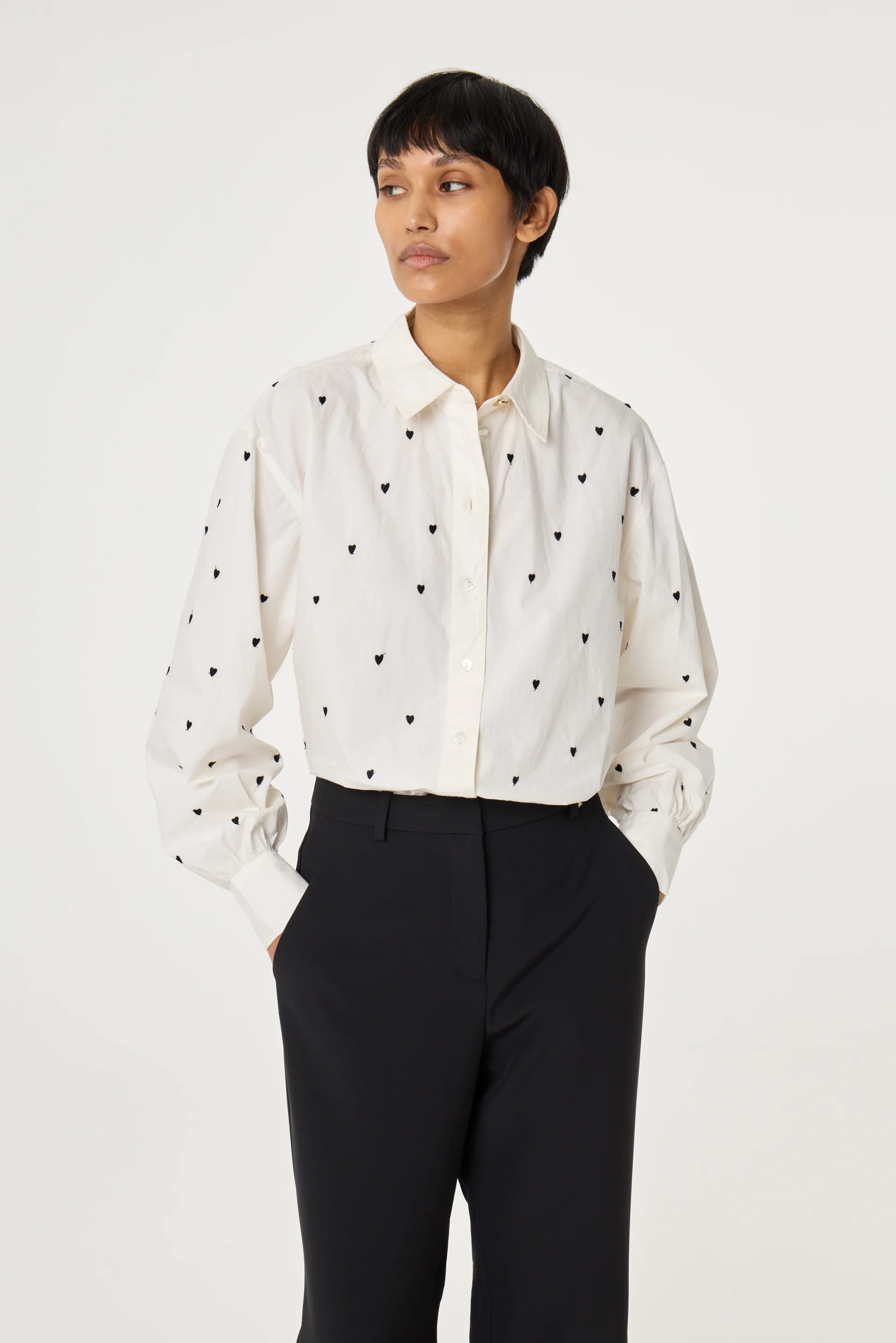 Dina Blouse | Cosy White/Black