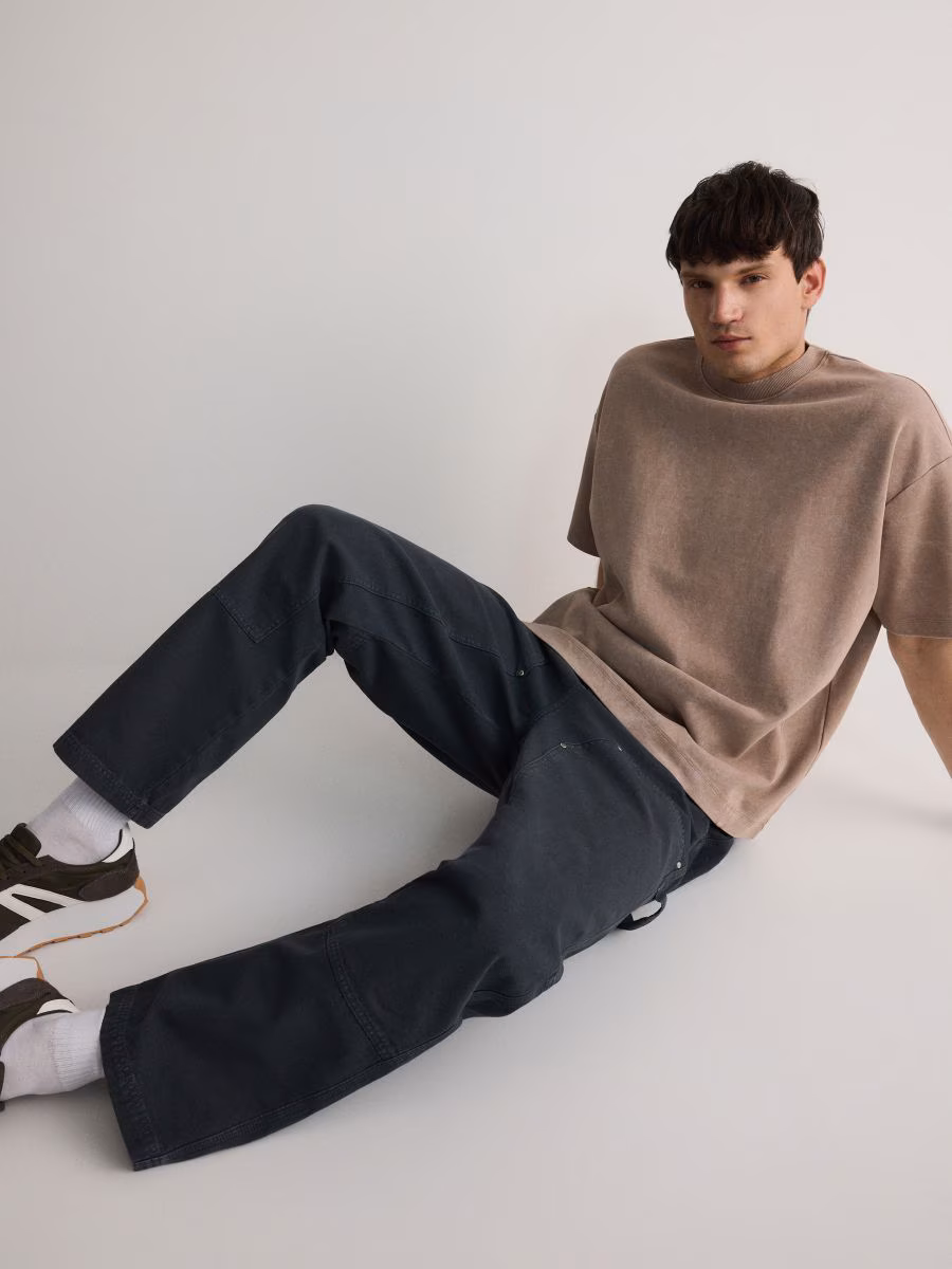 Loose Trousers