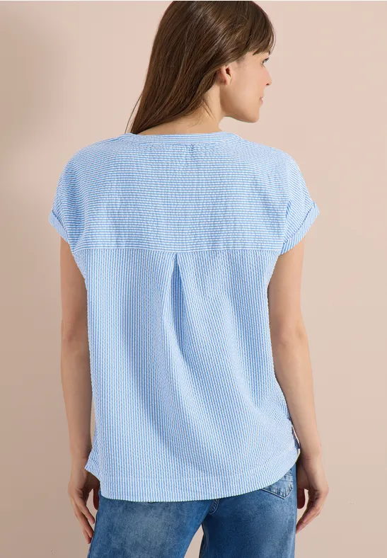Bluse mit Split Neck in Seersuckerqualität