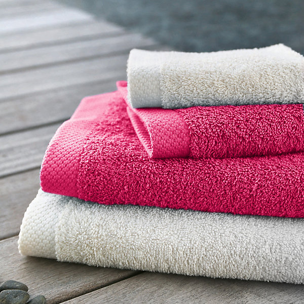 Drap de douche 70x180 cm PURE Fuchsia 550g/m2