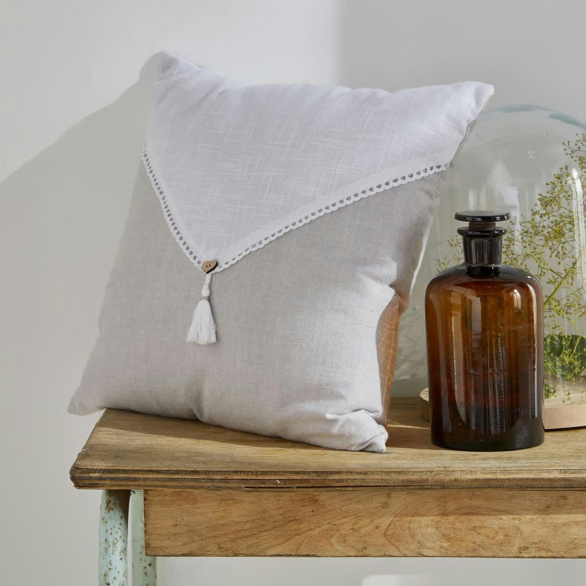 CHARME - Coussin déhoussable avec pompon en coton gris clair 40x40