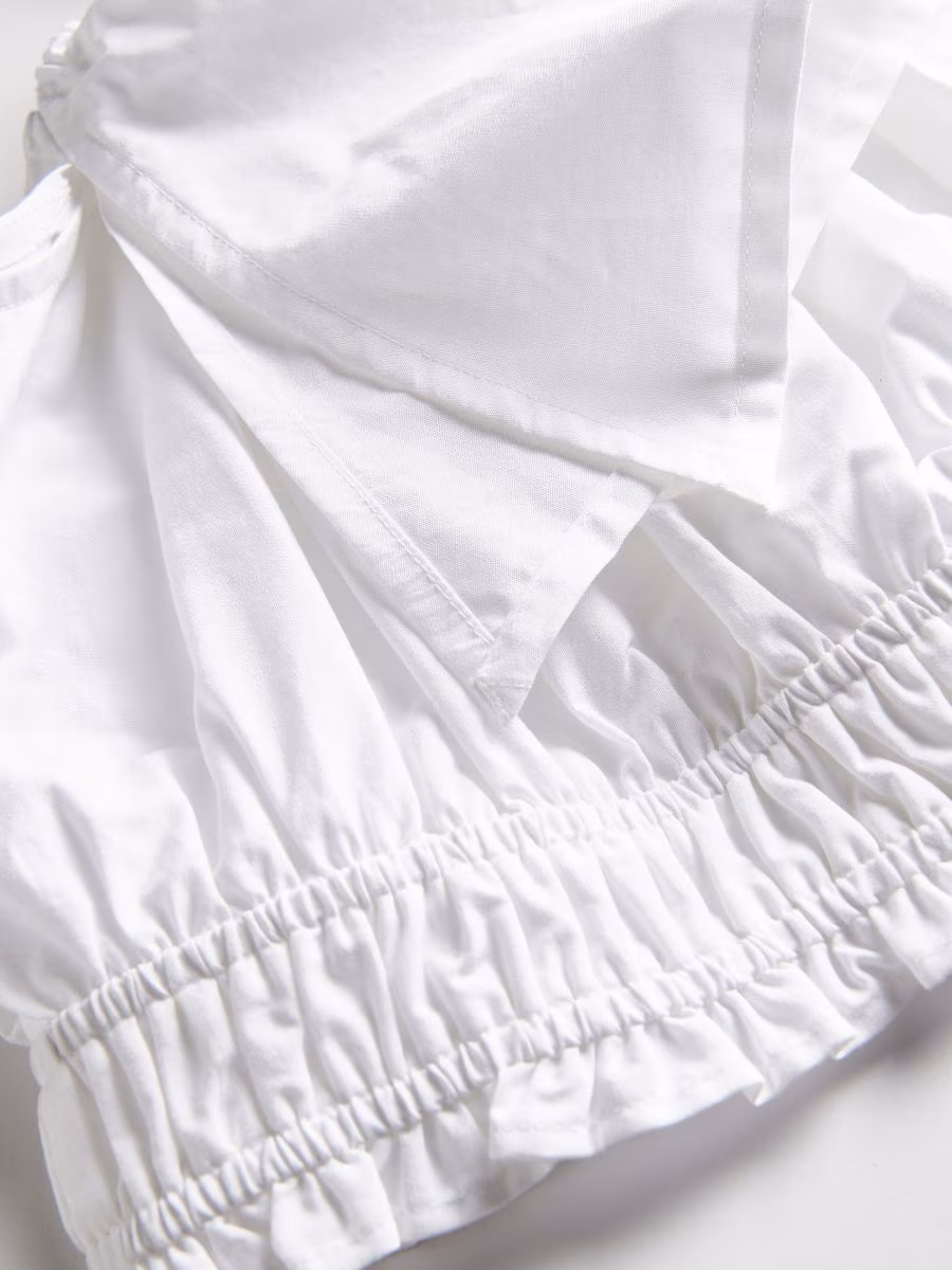 Plain Blouse With Puff Sleeves