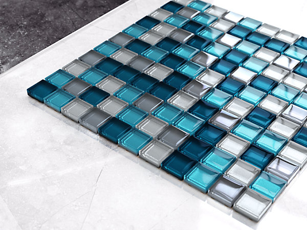 Mosaïque en verre sur filet pour salle de bain ou cuisine 30 cm x 30 cm - Deep lake