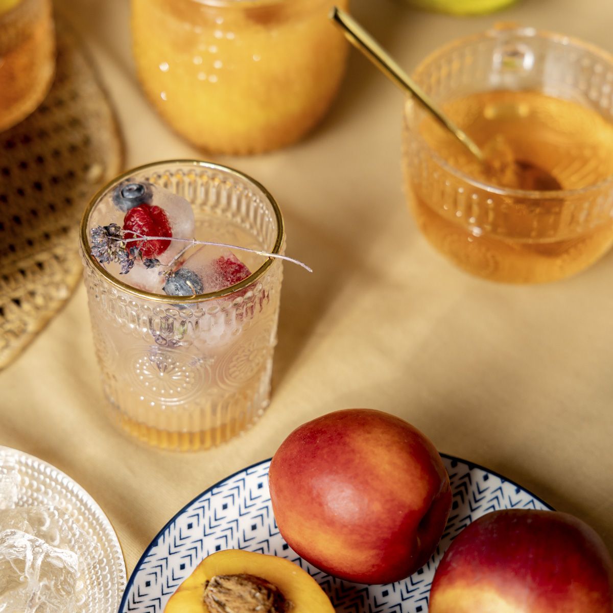 Szklanka BARREL niska ze złotym rantem 0,3 l