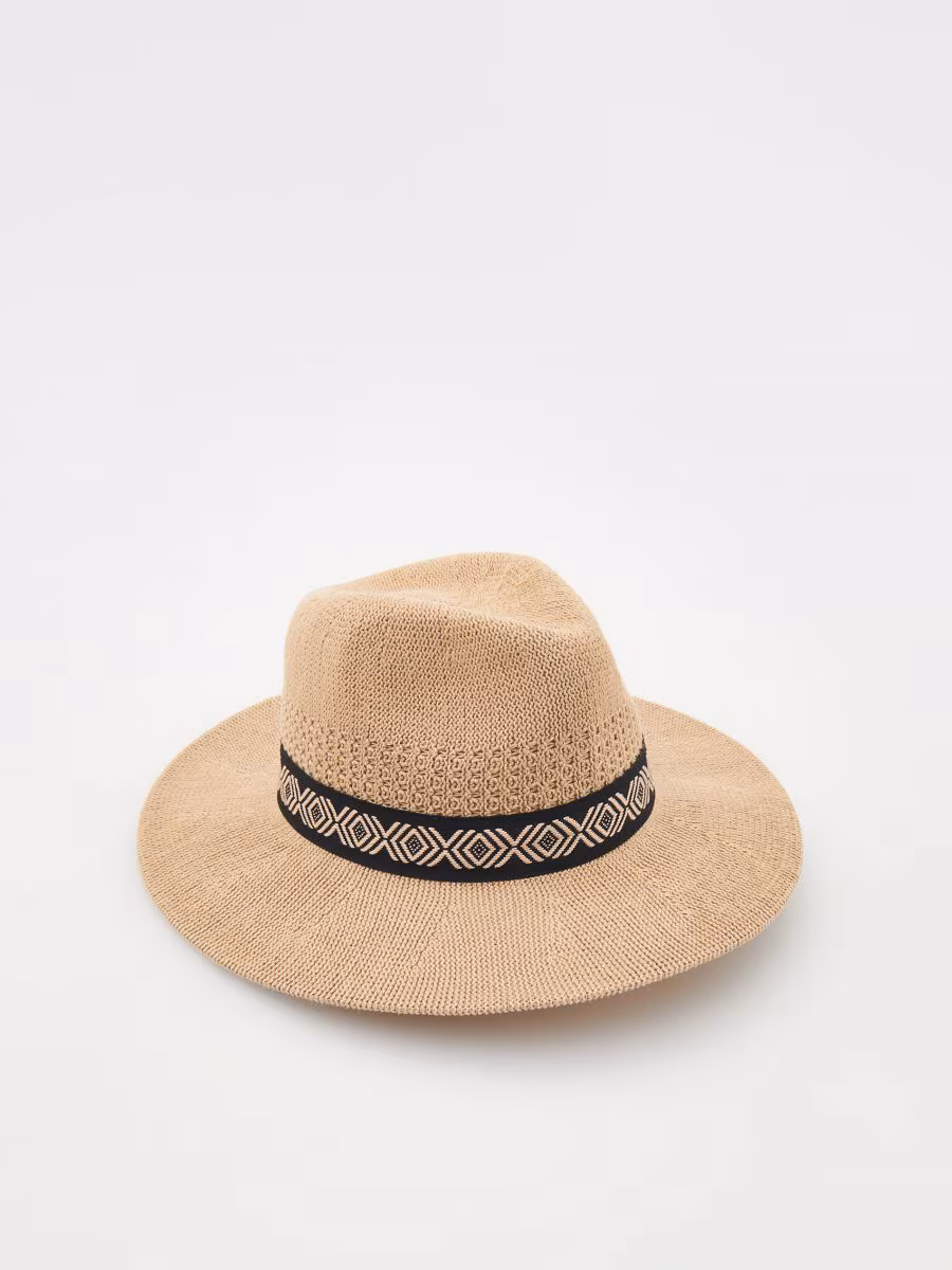 Woven Hat With Band