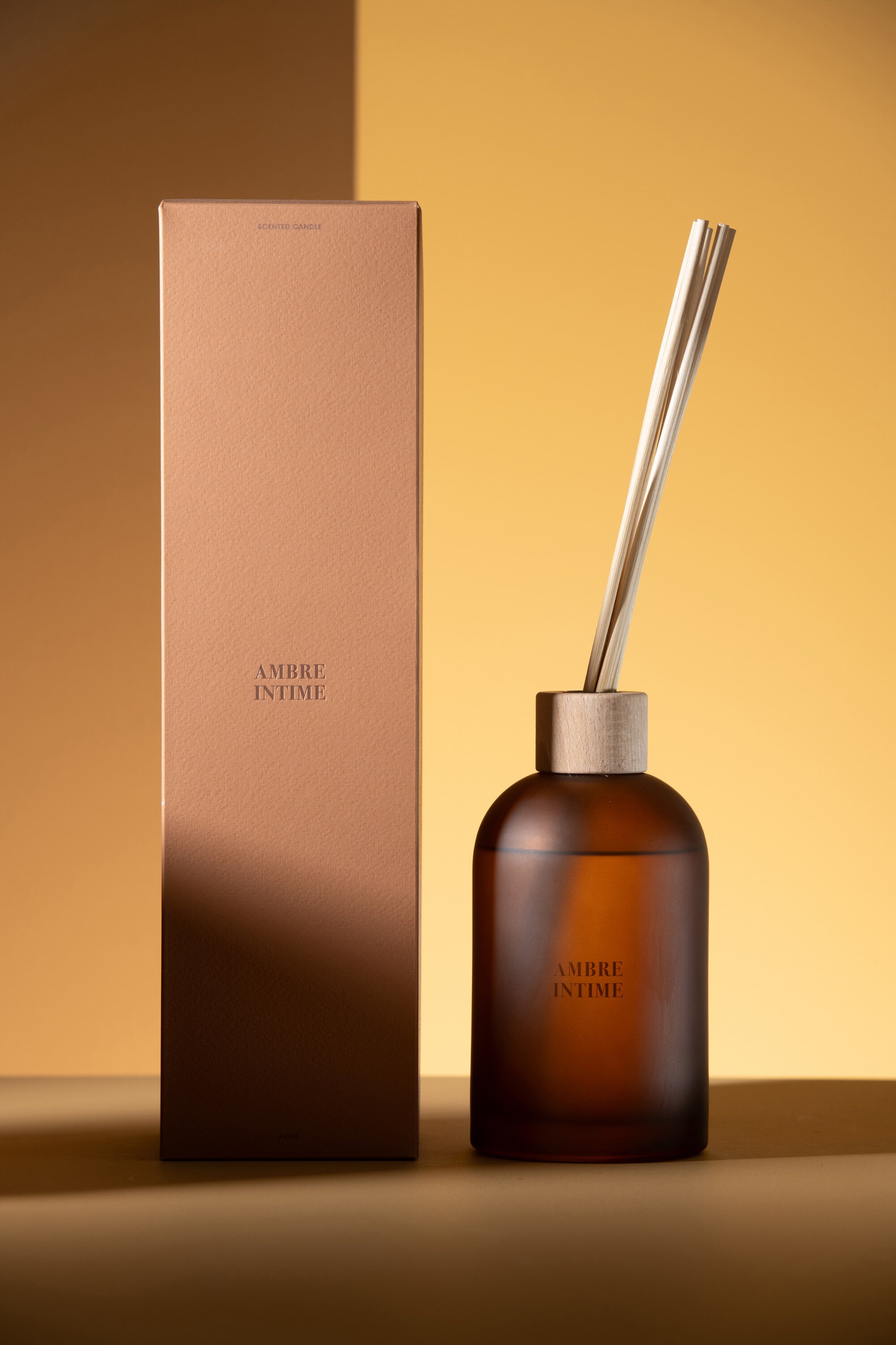 J-Line geurstokjes Accords Essentiels - Ambre Intime - oker - 550 ml
