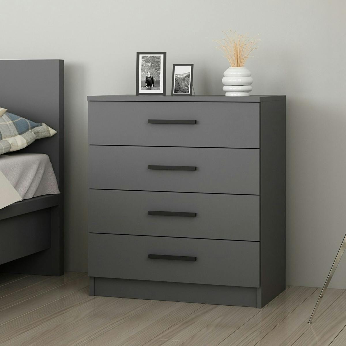 Commode grise moderne 4 tiroirs, poignées noires MARFA