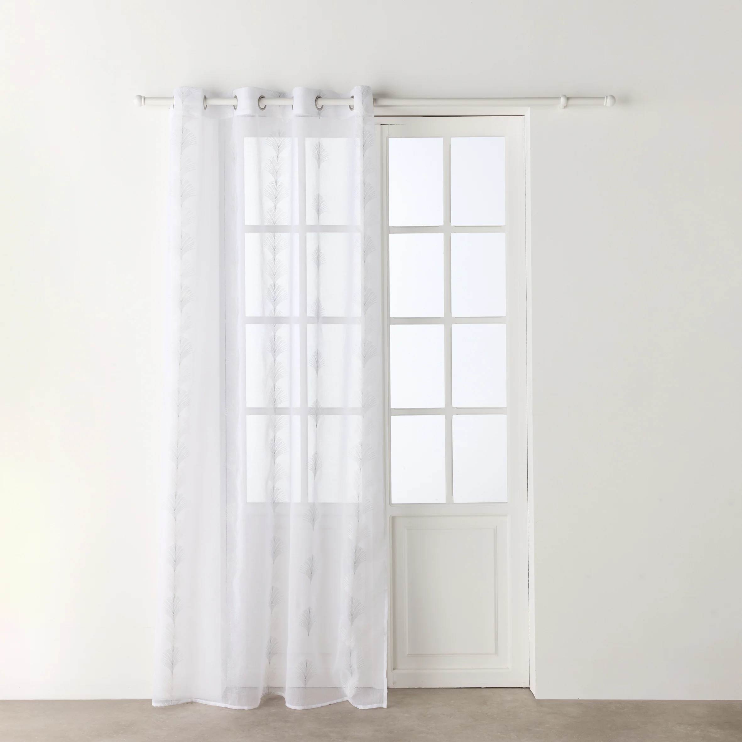 Voilage PLUME coloris blanc et argent 140 x 240 cm