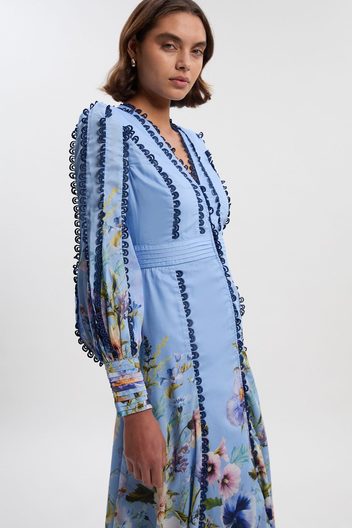 KarenMillen Trailing Floral Woven Plunge Maxi Dress