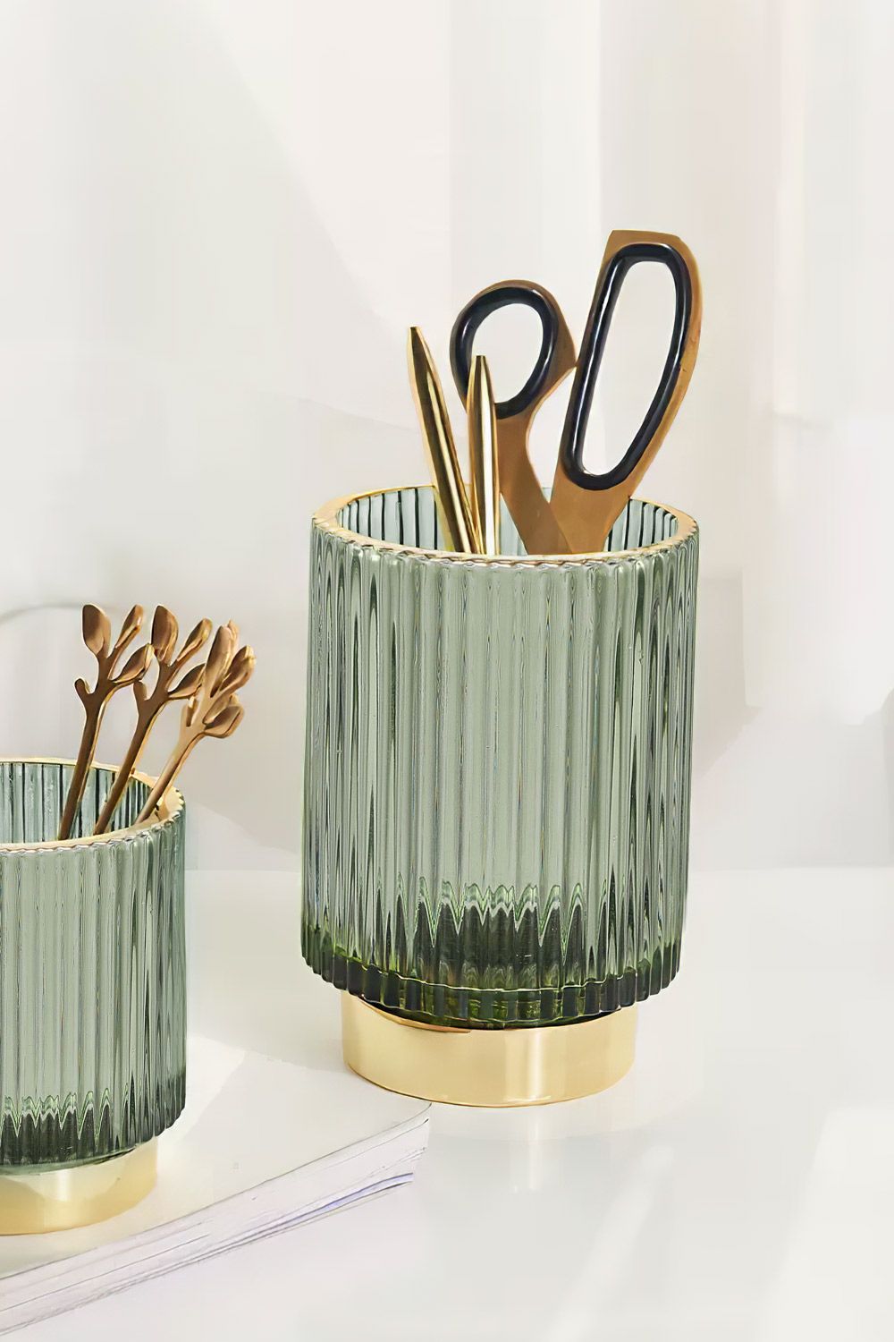 SHEONLY Thickened Striped Glass Brush Holder