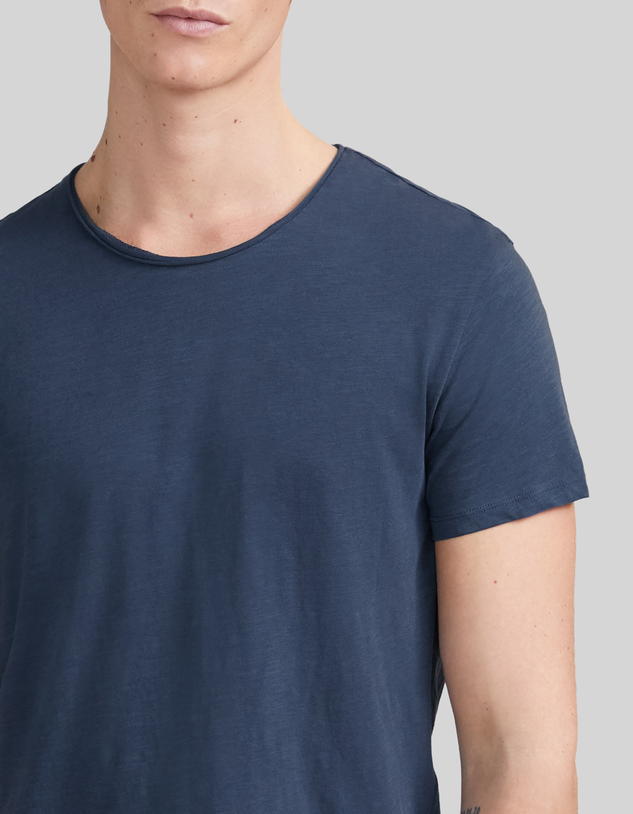 T-shirt L'Essentiel stuck coton bio col rond Homme