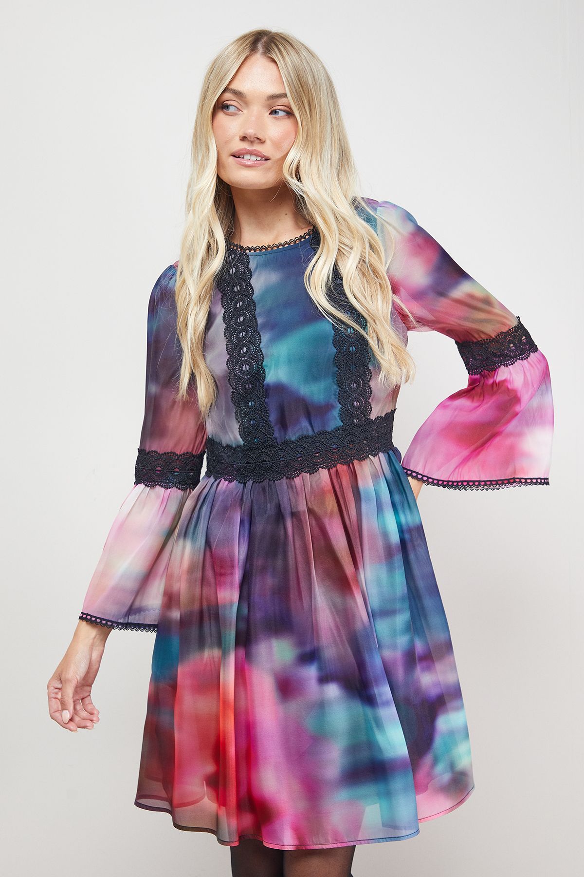 Oasis Lace Trim Fluted Sleeve Mini Prom Dress