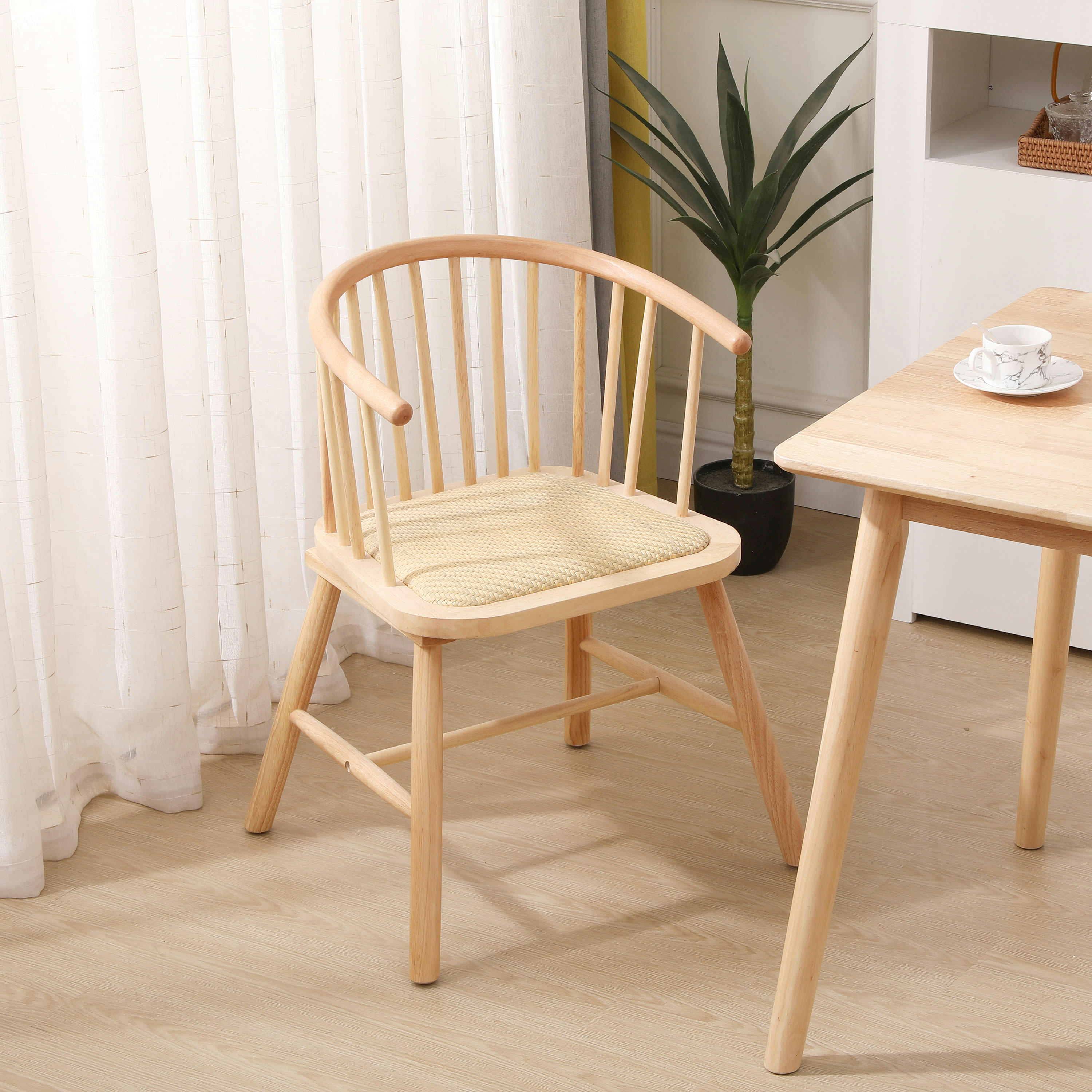 - Lot de 2 chaises en bois massif et rotin naturel